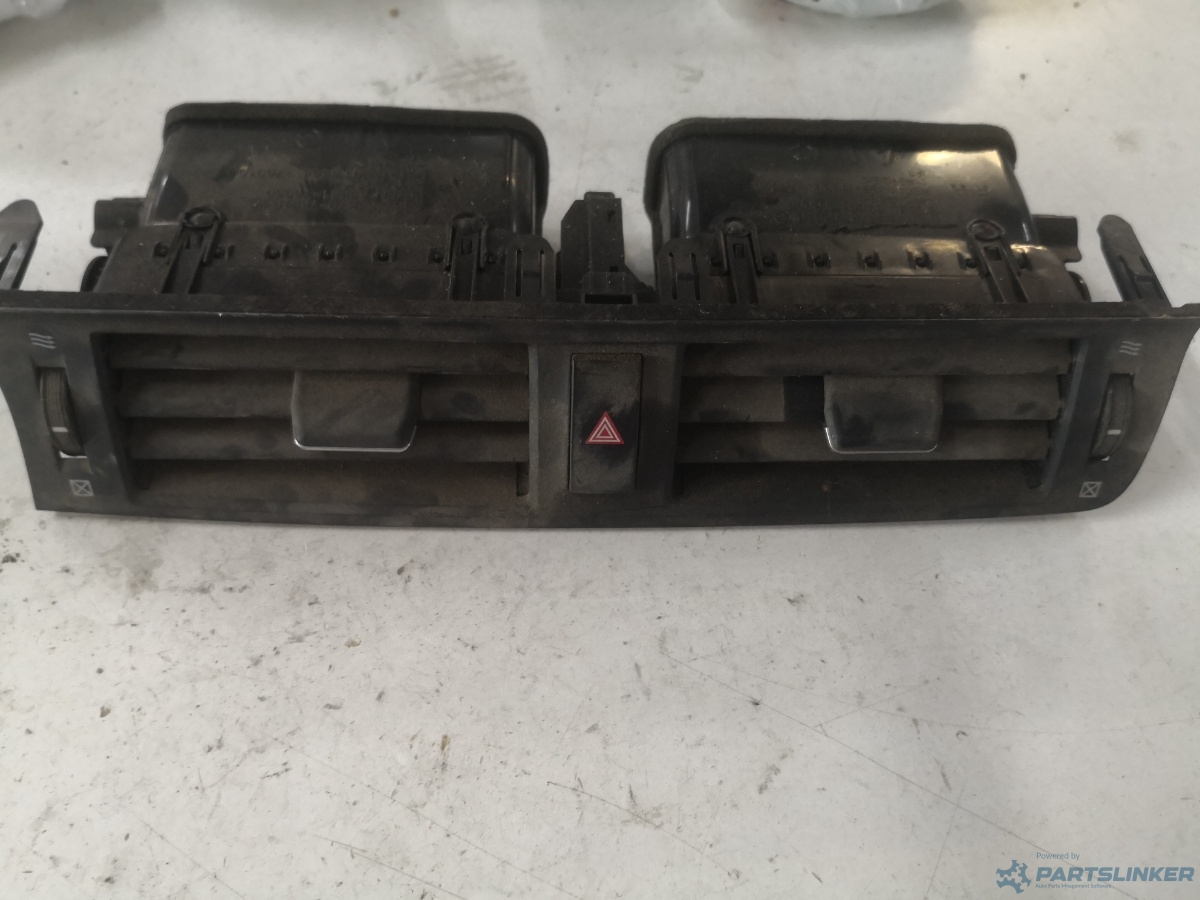 Guri ventilatie LEXUS CT (ZWA10_) [ 2010 - > ] OEM 5566176050