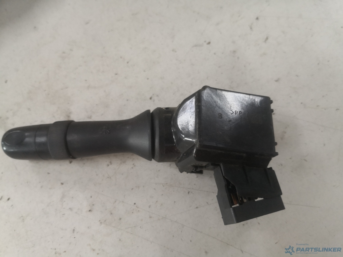 Maneta stergatoare LEXUS CT (ZWA10_) [ 2010 - > ] OEM 17f060 – foto 2