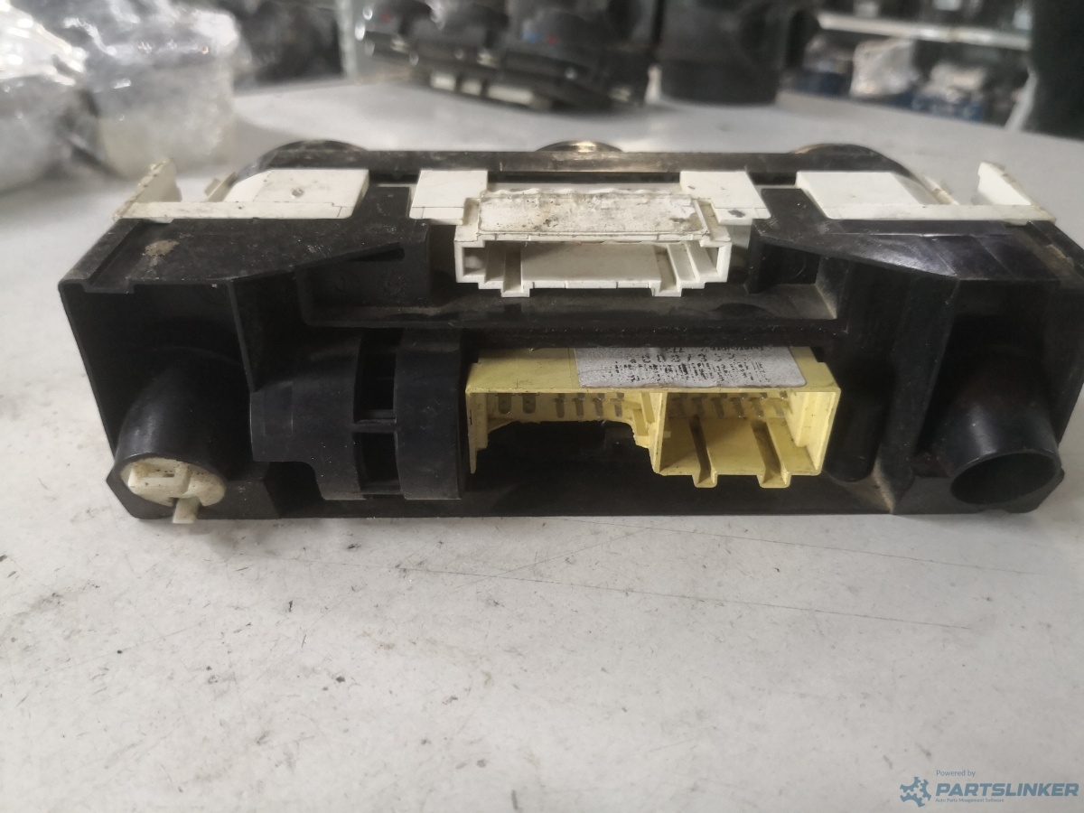 Climatizare VOLKSWAGEN GOLF IV (1J1) [ 1997 - 2007 ] – foto 2