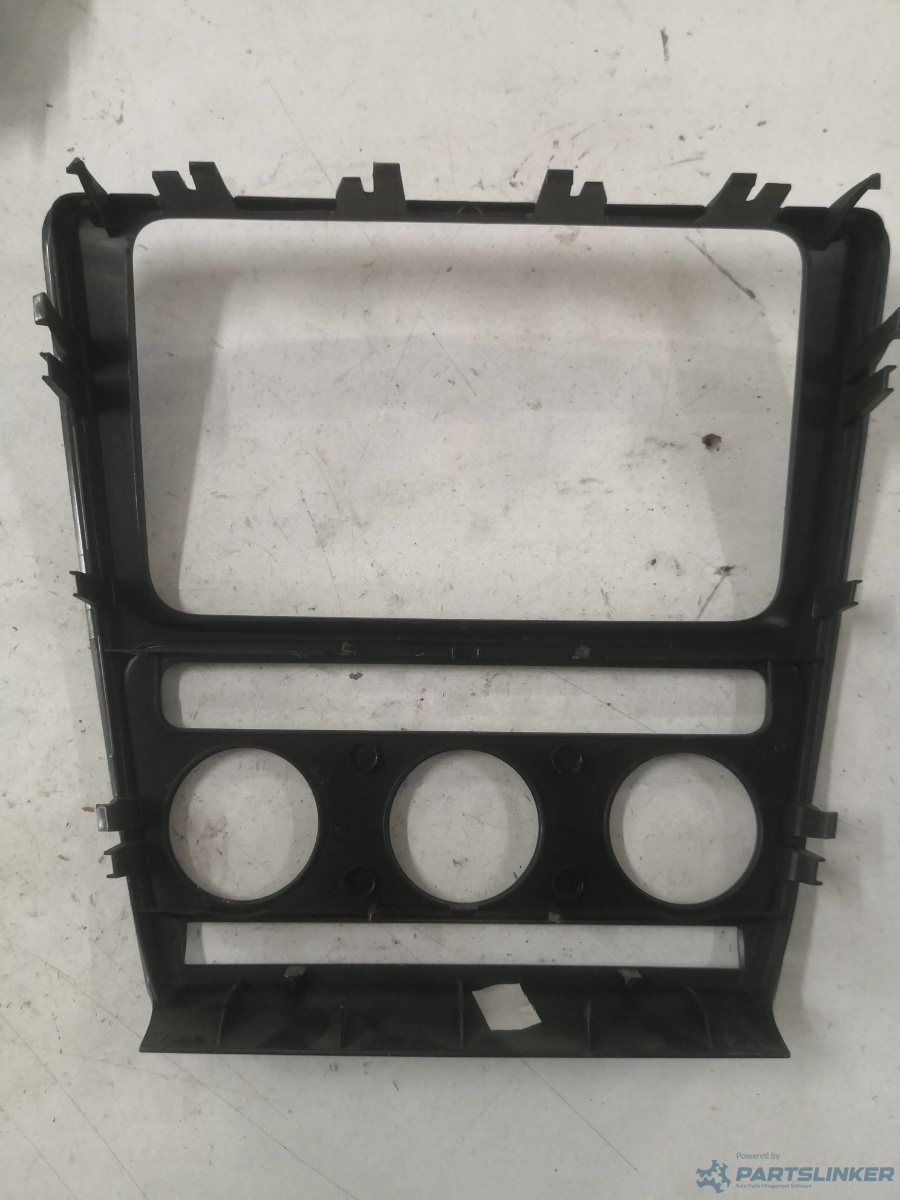 Grila consola centrala VOLKSWAGEN GOLF V (1K1) [ 2003 - 2009 ] OEM 921040100