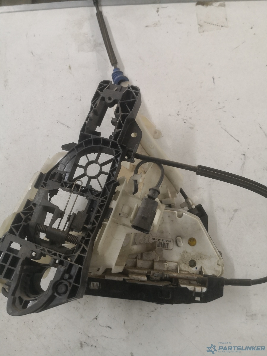 Broasca usa dreapta fata VOLKSWAGEN PASSAT CC (357) [ 2008 - 2012 ] OEM 5n1837016a