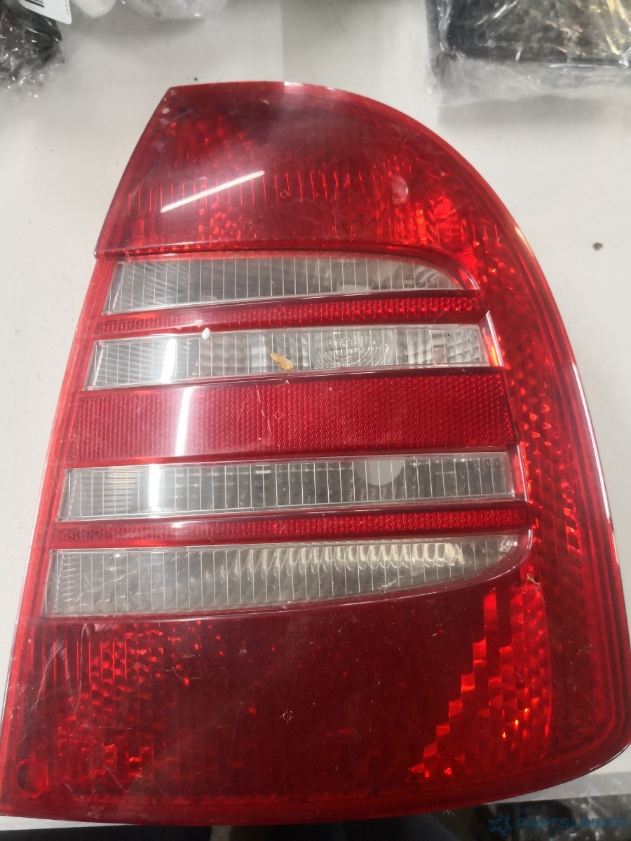 Lampa spate / stop dreapta spate SKODA SUPERB (3U4) [ 2001 - 2008 ] OEM 9el35407802