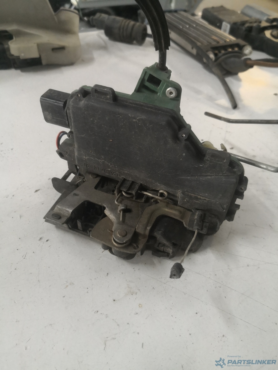 Broasca usa dreapta fata SKODA SUPERB (3U4) [ 2001 - 2008 ] OEM 3b0837085e