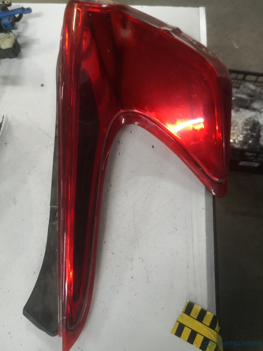 Lampa spate / stop stanga spate NISSAN JUKE (F15) [ 2010 - > ] CU DEFECT – foto 4