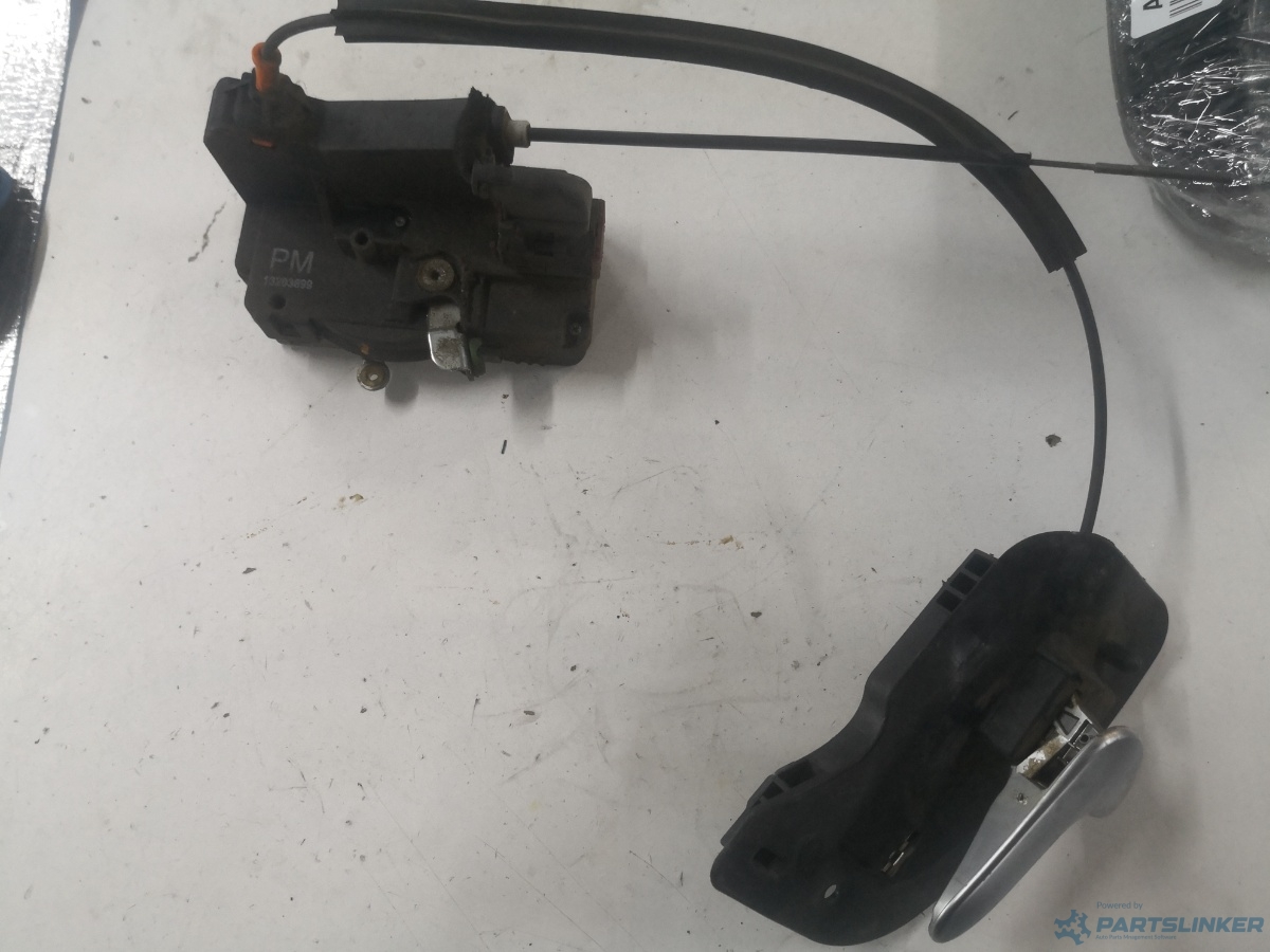Broasca usa stanga fata OPEL COMBO Tour [ 2001 - 2011 ] OEM 13203899