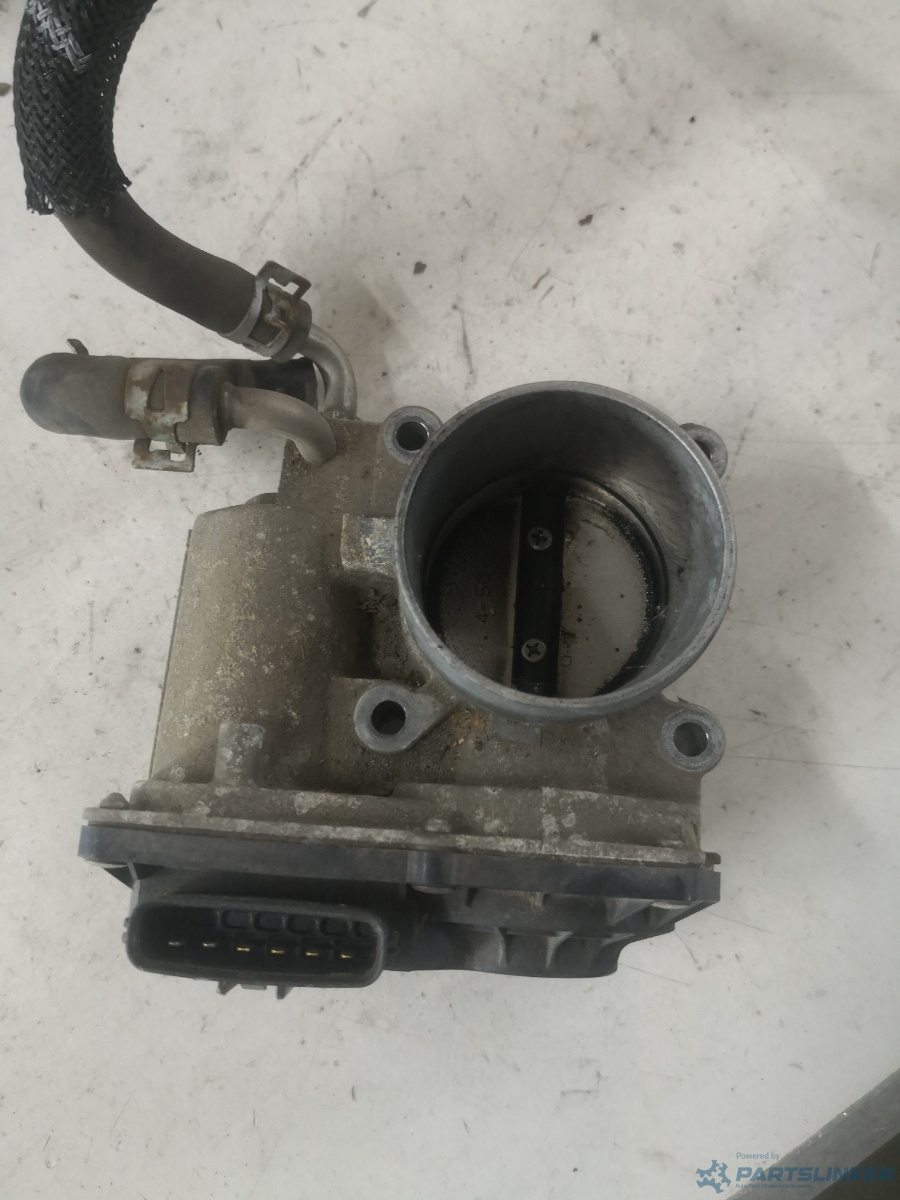 Clapeta acceleratie TOYOTA YARIS (_P9_)1.4i [ 2005 - > ] OEM 2203047010