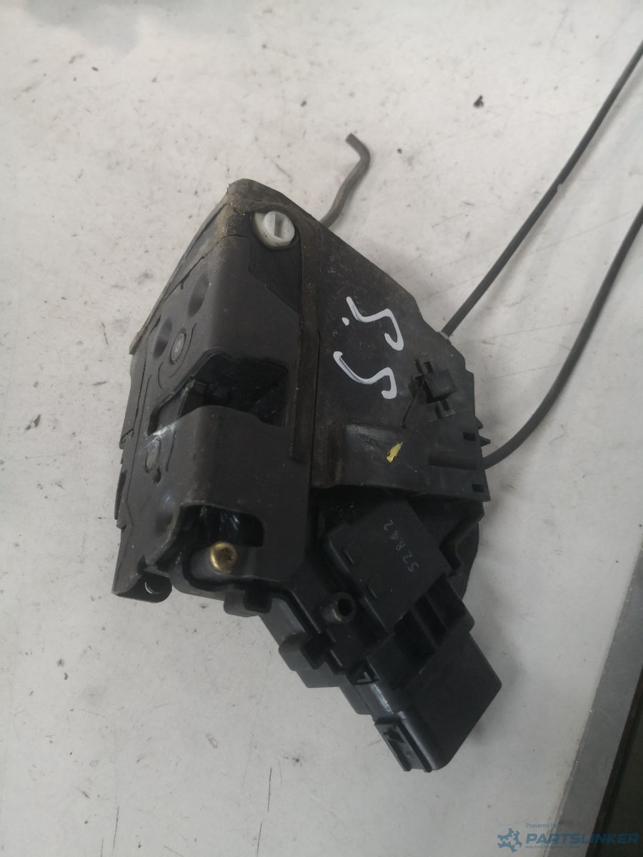 Broasca usa stanga spate  MAZDA 3> 2005