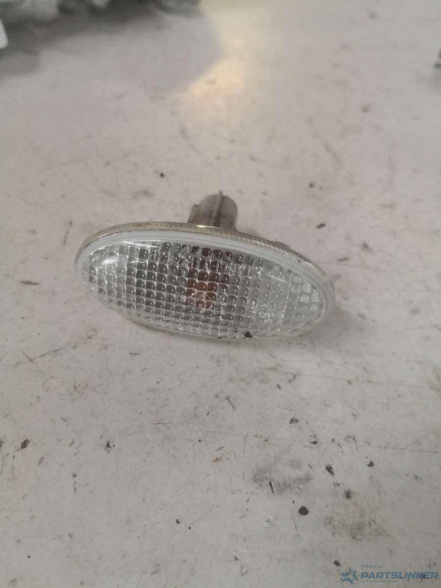 Semnalizare stanga fata MAZDA 3 2005> OEM P2829
