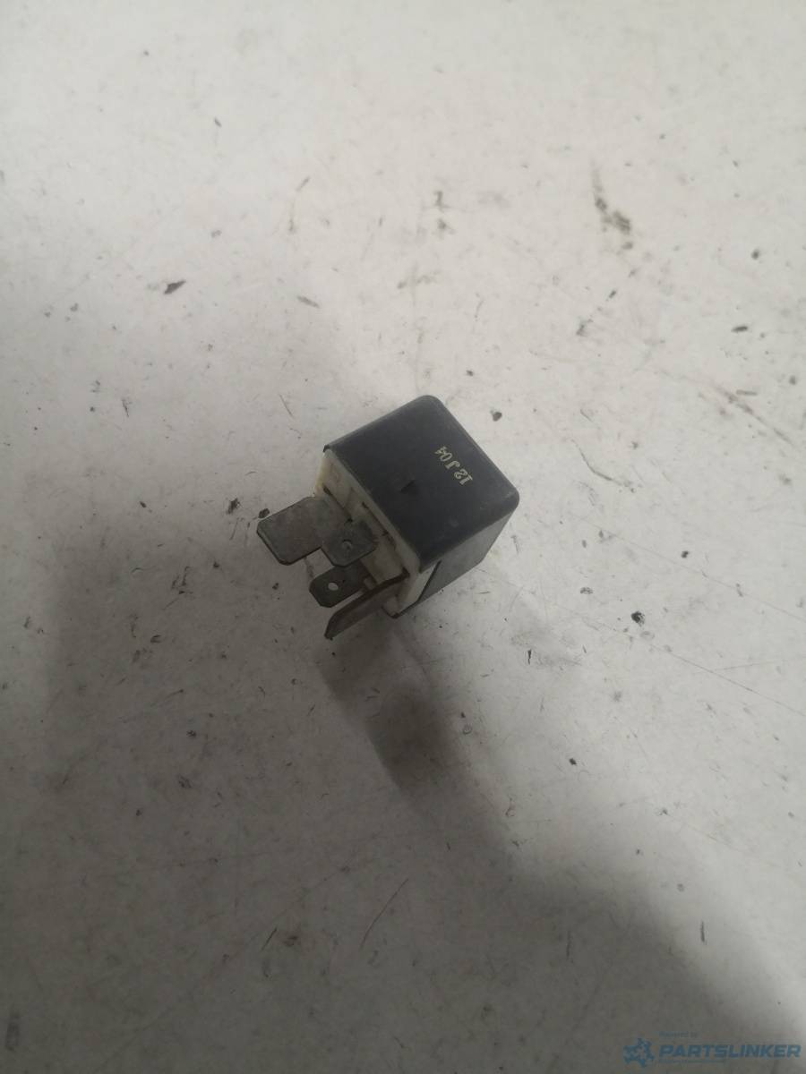 Releu TOYOTA YARIS (_P9_) [ 2005 - > ] OEM 12j04 – foto 2
