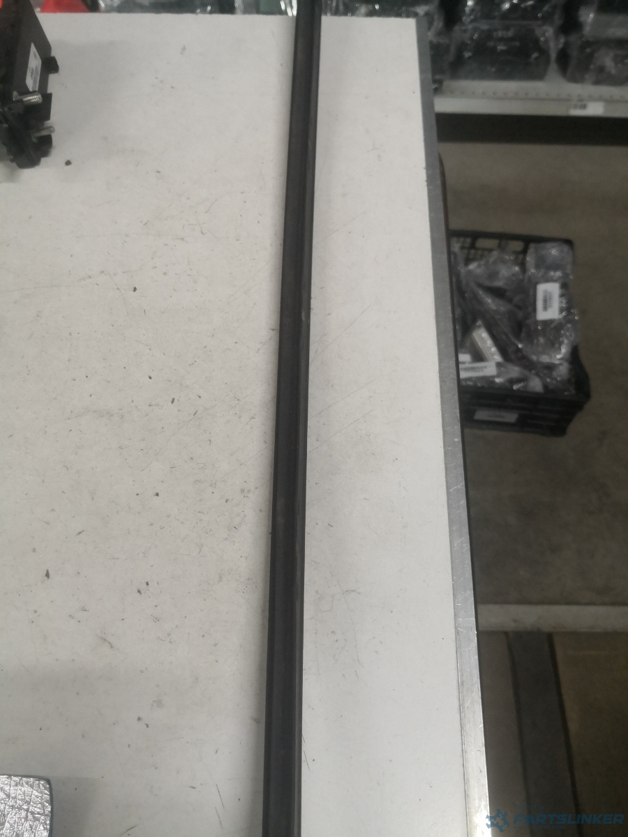Ornament parbriz  AUDI A8 III (4H2, 4H8, 4HC, 4HL) [ 2009 - 2018 ] OEM 4h0854327 – foto 2