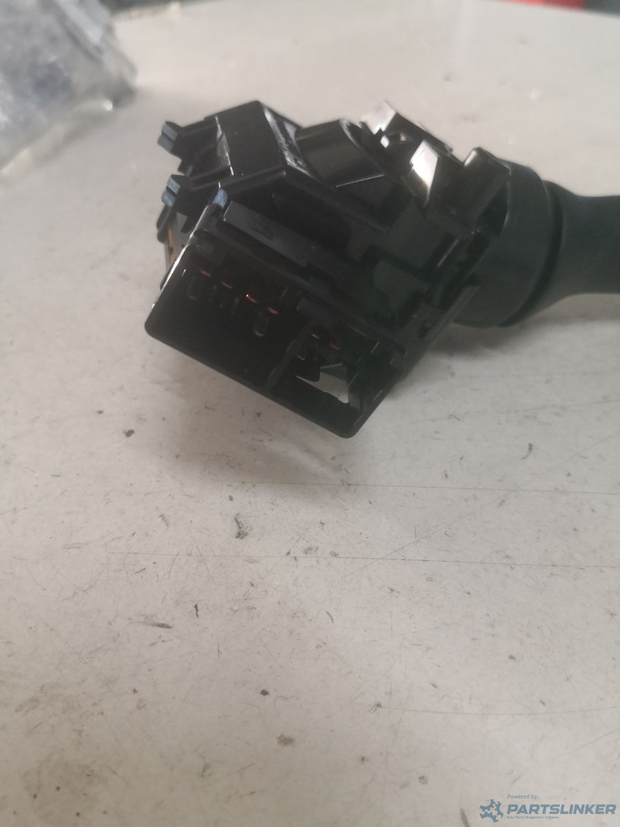 Maneta stergatoare TOYOTA AURIS (_E15_) [ 2006 - 2012 ] OEM 0241017f243 – foto 2
