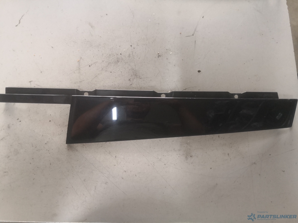 Ornament usa dreapta spate AUDI A8 III (4H2, 4H8, 4HC, 4HL) [ 2009 - 2018 ] OEM 4h0839902