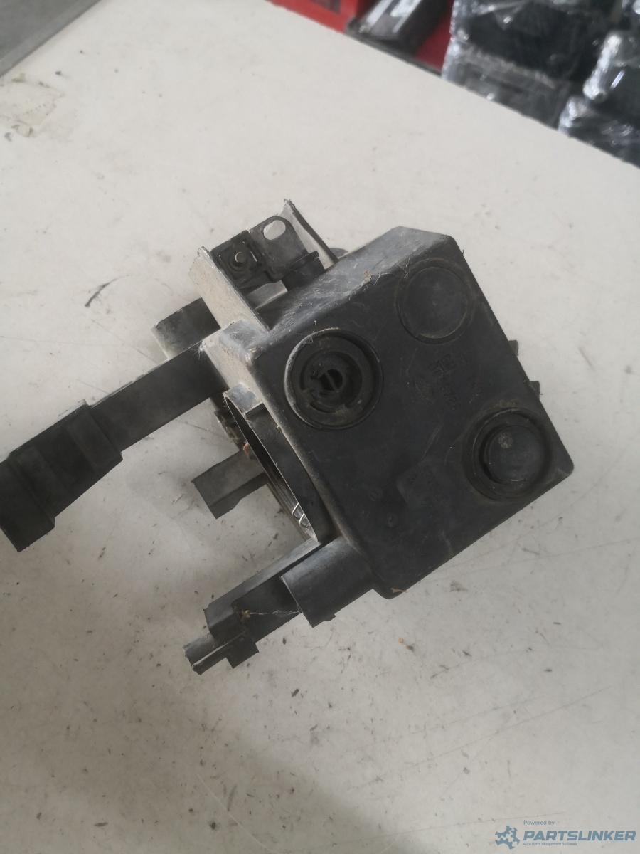 Proiector ceata  dreapta fata OPEL ASTRA H (L48, A04) [ 2004 - 2014 ] OEM 24462134
