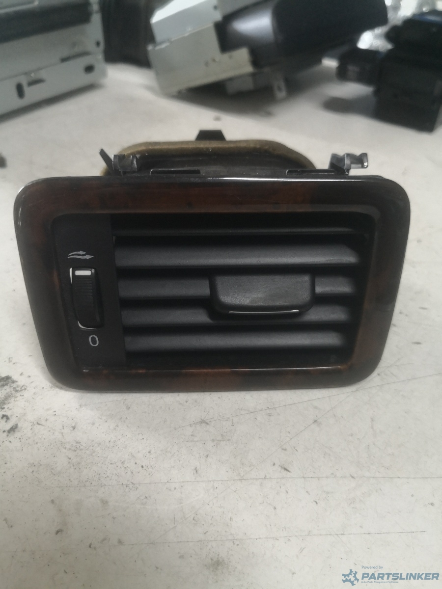 Guri ventilatie stanga fata VOLVO S80 II (AS, 124) [ 2006 - > ] OEM 30755183