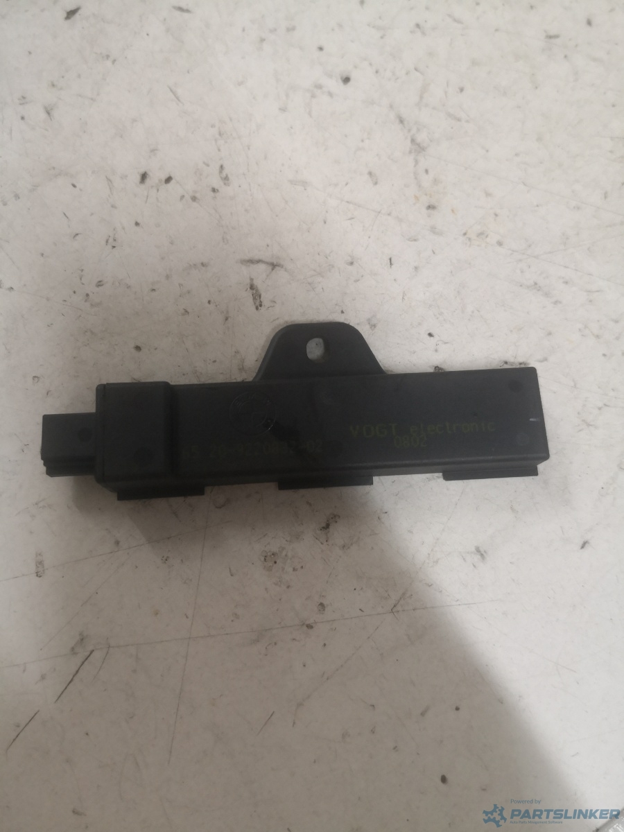 Modul antena BMW 5 (F10) [ 2009 - 2016 ] OEM 9220832