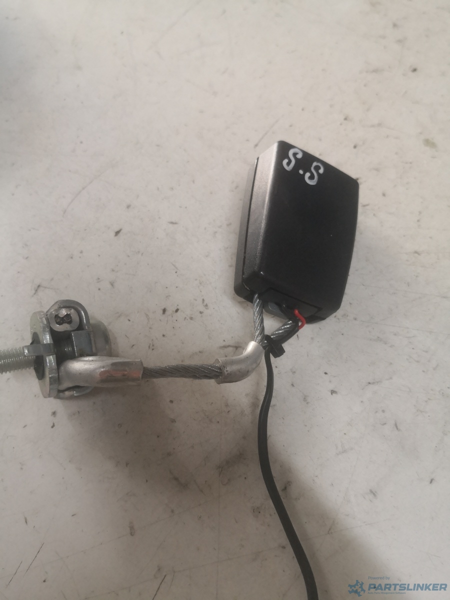 Pretensionare  stanga spate BMW 5 (F10) [ 2009 - 2016 ] OEM 724327304