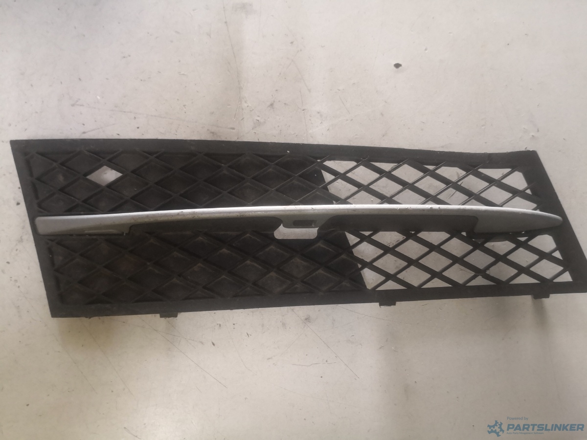 Grila bara dreapta fata BMW 5 (F10) [ 2009 - 2016 ] OEM 7200700