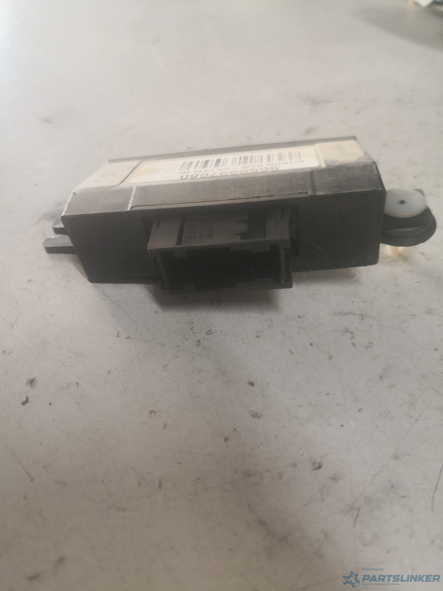 Modul usa dreapta fata PEUGEOT 508 (8D_) [ 2010 - > ] HDi Hybrid4 AWC (RHC (DW10CTED4)) 120KW|163HP OEM 9659997680