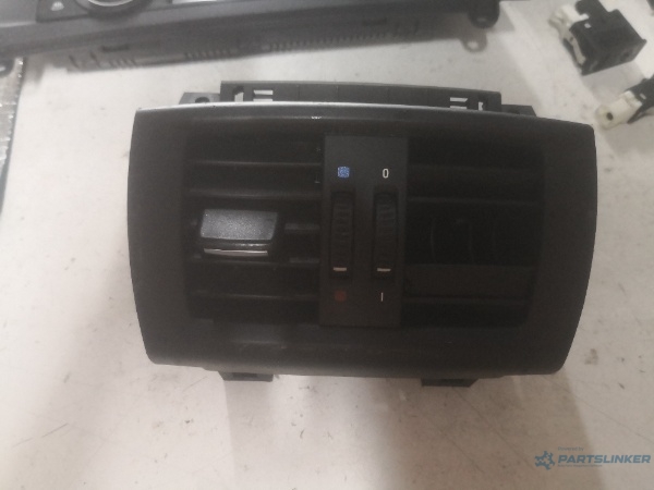 Guri ventilatie spate DEFECTA BMW X3 II (F25) [ 2010 - 2017 ] OEM 920088810