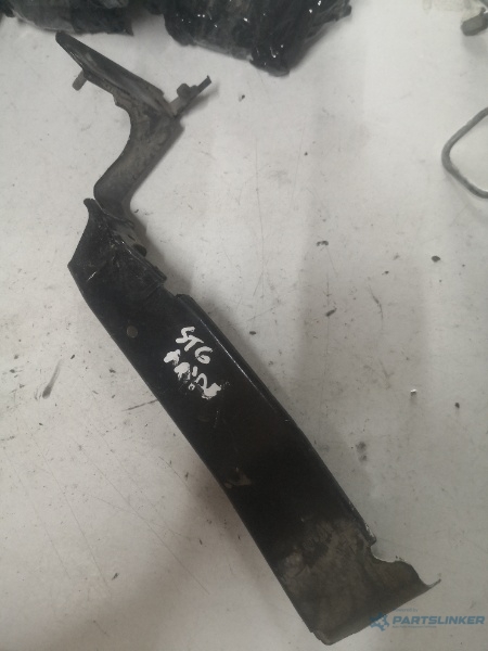 Suport aripa dreapta fata AUDI A4 IV 8K2, B8 2007 - 2015 8k0821136a