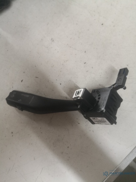 Maneta stergatoare SKODA OCTAVIA (1Z3) [ 2004 - 2013 ] OEM 1k0953519a