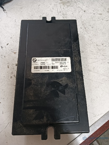 Calculator lumini BMW 3 V (E90) [ 2004 - 2012 ] OEM 698799801