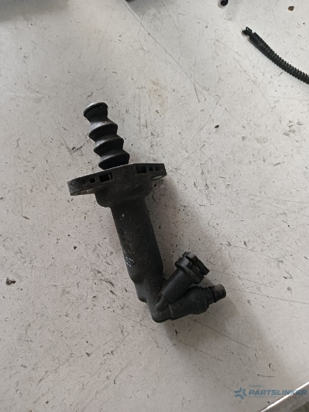 Pompa ambreiaj SEAT IBIZA V (6J5, 6P1) [ 2008 - > ] OEM 6r0721261 – foto 2