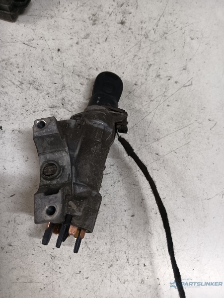 Contact cu cheie SEAT CORDOBA III (6L2) [ 2002 - 2009 ] OEM 4b0905851c