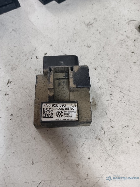 Modul pompa combustibil  VOLKSWAGEN TIGUAN (5N_) [ 2007 - > ] TDI 4motion (CBBB, CFGB) 125KW|170HP OEM 7n0906093
