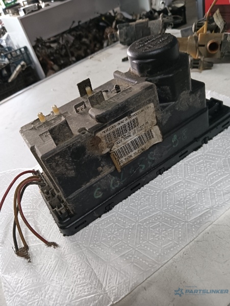 Pompa vacuum MERCEDES-BENZ E-CLASS II (W210) [ 1995 - 2003 ] OEM 2108001148