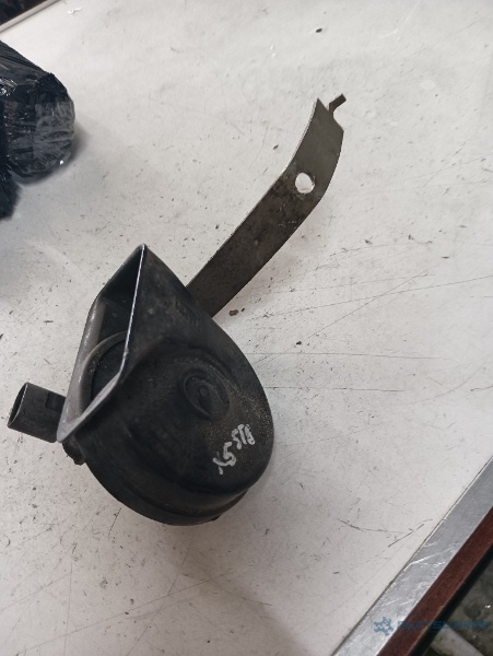 Claxon stanga fata BMW X5 II (E70) [ 2006 - 2013 ]