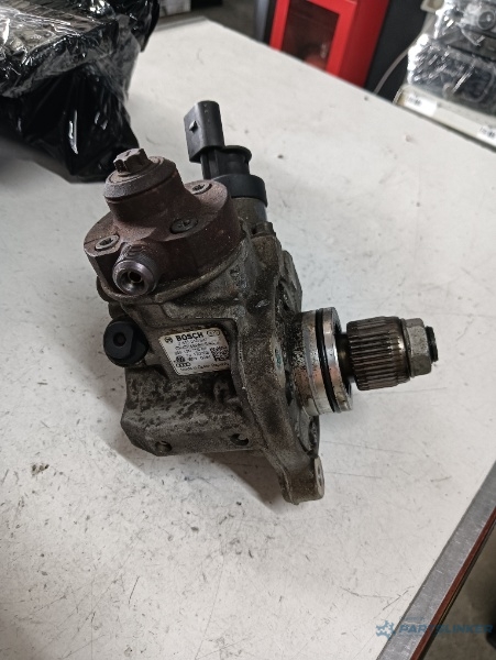 Pompa injectie inalte AUDI A6/S6 IV Saloon (4G2, C7, 4GC) [ 2010 - 2018 ] OEM 0445010641