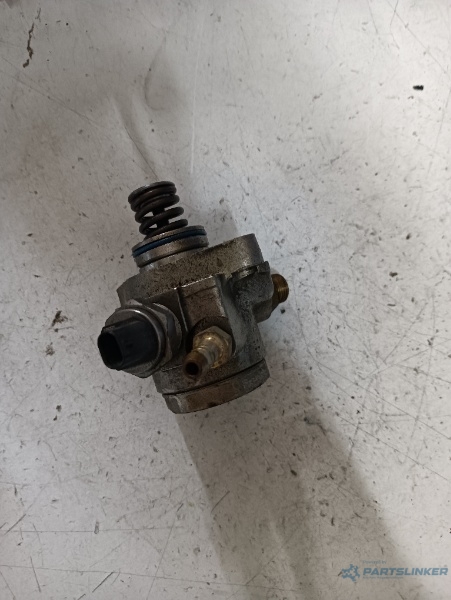 Pompa injectie VOLKSWAGEN GOLF VII (5G1, BE1) [ 2012 - > ] OEM 04e1270261l