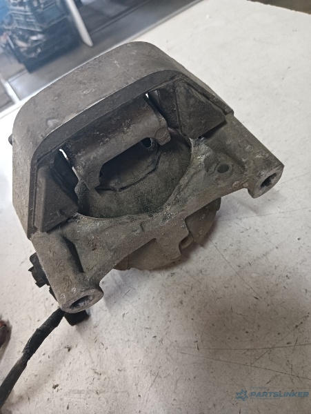 Tampon motor stanga fata AUDI A8 III (4H2, 4H8, 4HC, 4HL) [ 2009 - 2018 ] – foto 2