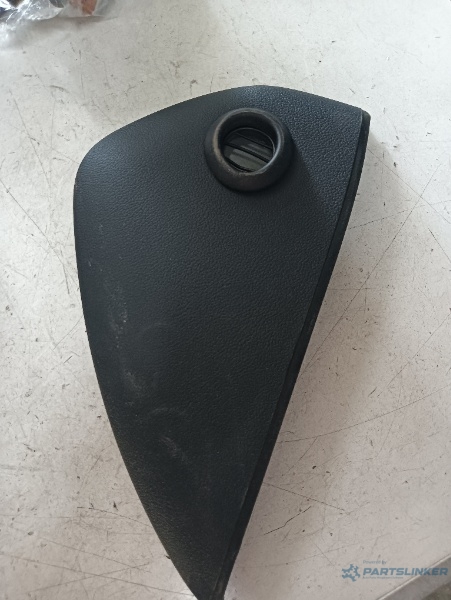 Capac panou sigurante AUDI A8 III (4H2, 4H8, 4HC, 4HL) [ 2009 - 2018 ] OEM 4h2857086
