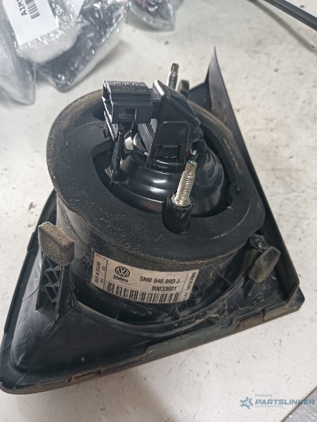 Lampa spate / stop stanga spate VOLKSWAGEN GOLF PLUS (5M1, 521) [ 2004 - 2013 ] OEM 5m0945093j – foto 2