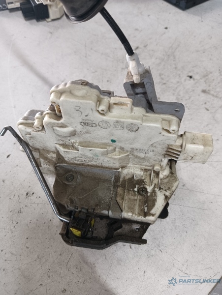 Broasca usa dreapta spate AUDI A6/S6 III Saloon (4F2, C6) [ 2004 - 2011 ] OEM 4f0839016