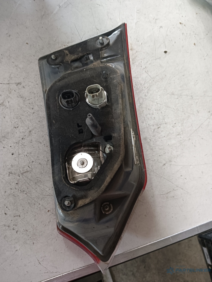 Lampa spate / stop dreapta spate TOYOTA COROLLA 1.3 i 2015 – foto 2