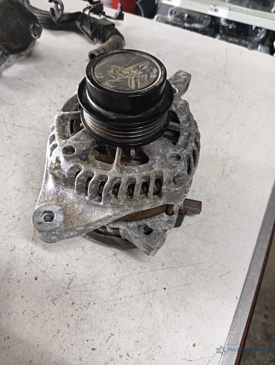 Alternator TOYOTA COROLLA 1.3 i 2015 OEM 27060oy160