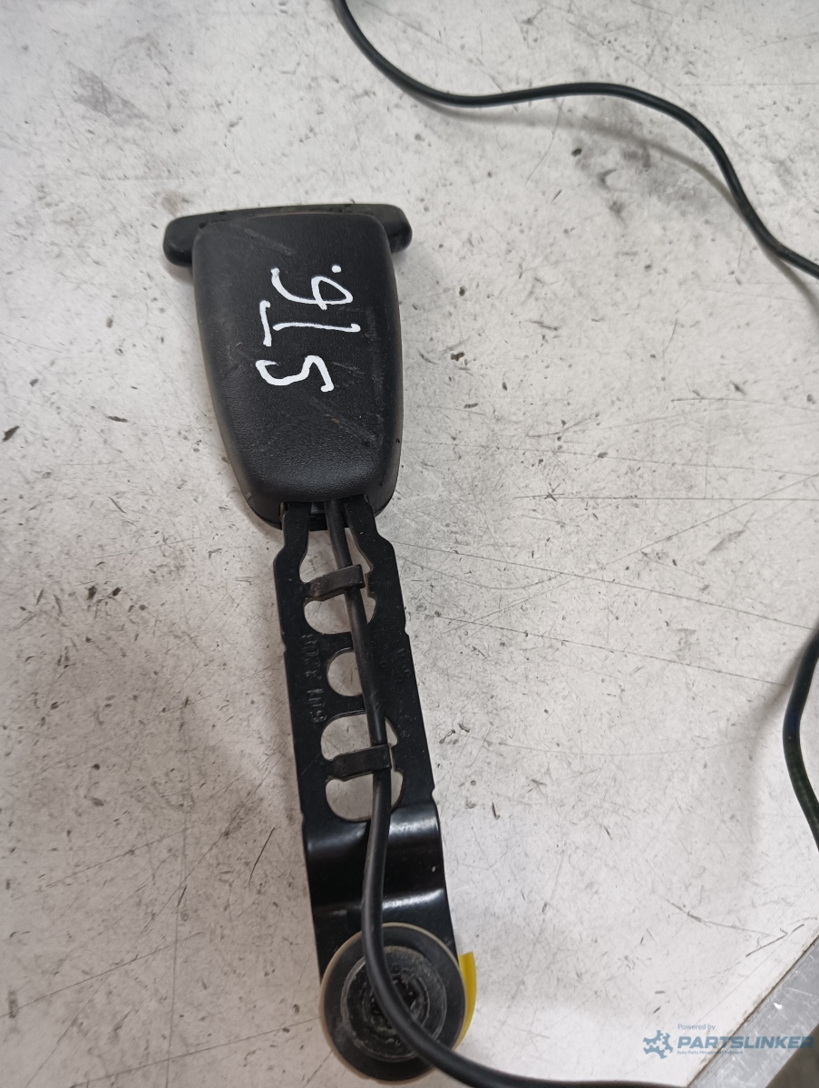 Pretensionare  stanga fata VOLVO V50 (MW, 545) [ 2003 - 2012 ]