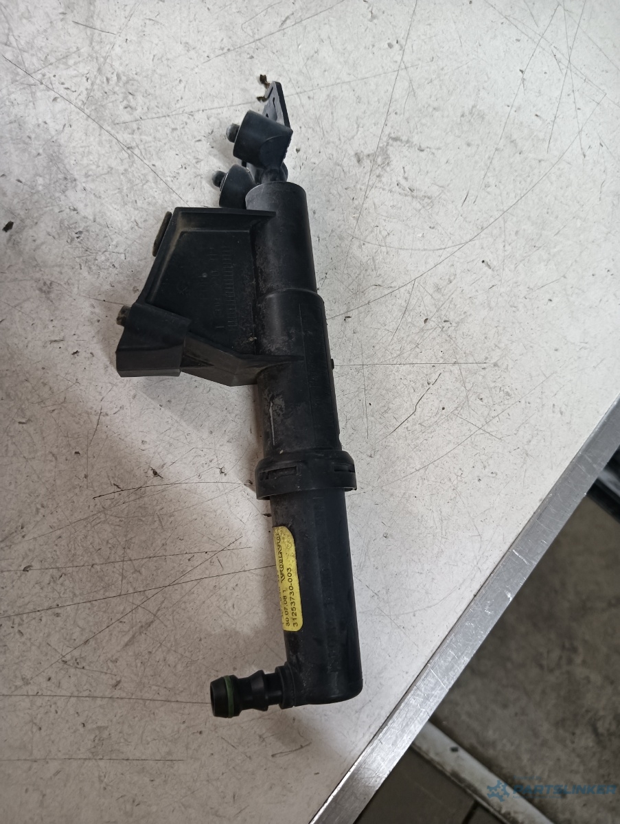 Spalator faruri stanga fata VOLVO V50 (MW, 545) [ 2003 - 2012 ] OEM 1307030347