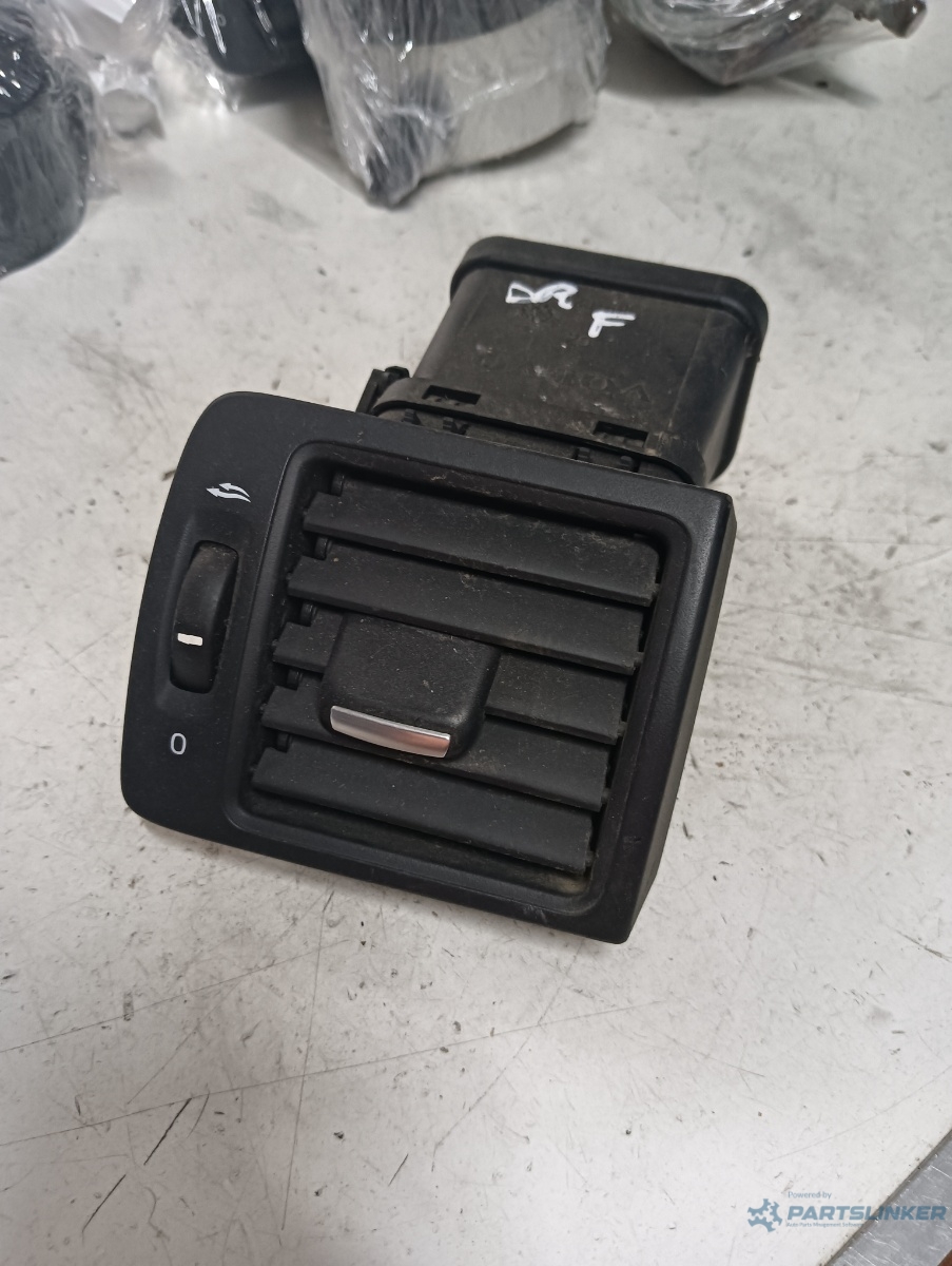 Guri ventilatie dreapta fata VOLVO V50 (MW, 545) [ 2003 - 2012 ]