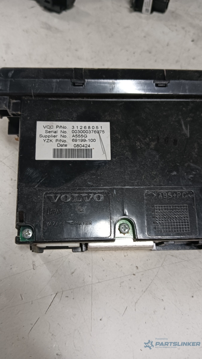 Display VOLVO V50 (MW, 545) [ 2003 - 2012 ] OEM 31368051 – foto 2