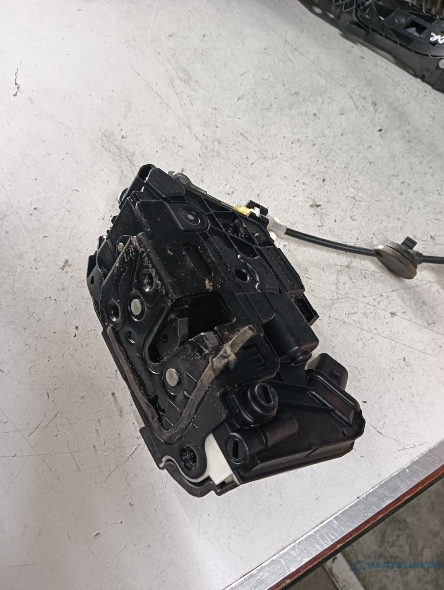 Broasca usa dreapta spate VOLKSWAGEN TIGUAN 5N_ 2007 - > 5n0839016d