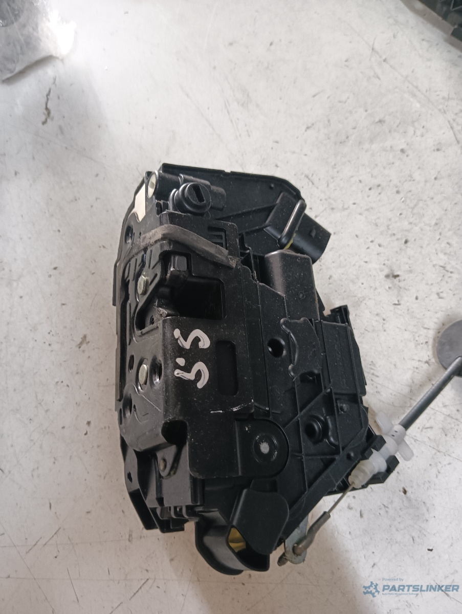 Broasca usa stanga spate VOLKSWAGEN TIGUAN 5N_ 2007 - > 5n0839015d