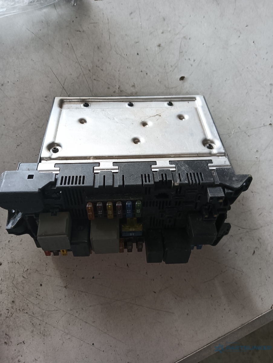 Panou sigurante MERCEDES-BENZ CLS (C219) [ 2004 - 2011 ] OEM 2115457001 – foto 2