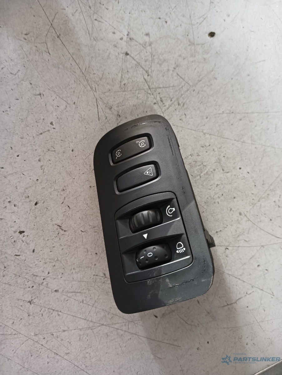Reglaj faruri RENAULT MEGANE II Saloon (LM0/1_) [ 2003 - > ]