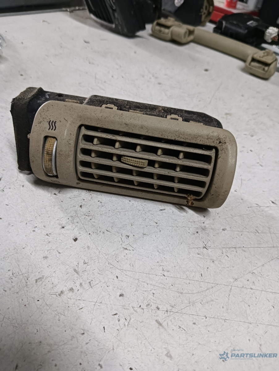 Guri ventilatie dreapta fata HYUNDAI SANTA FE II (CM) [ 2005 - 2012 ] OEM 970502b100