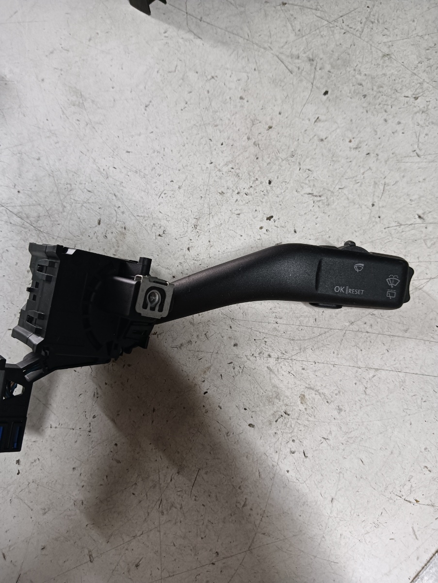 Maneta stergatoare VOLKSWAGEN GOLF PLUS (5M1, 521) [ 2004 - 2013 ] OEM 1k0953519a