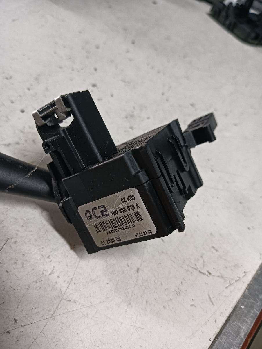 Maneta stergatoare VOLKSWAGEN GOLF PLUS (5M1, 521) [ 2004 - 2013 ] OEM 1k0953519a – foto 2